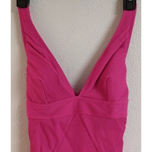 NWT~ CUPSHE Pink Ribbed One Piece "Tummy Contouring" Swimsuit SMALL - Picture 2 of 9